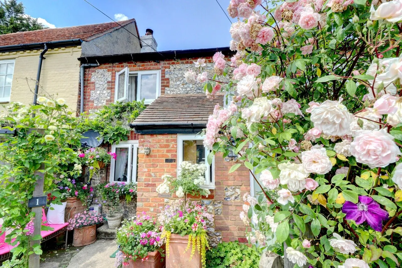 Lee Road, Saunderton Lee, HP27, photo 18