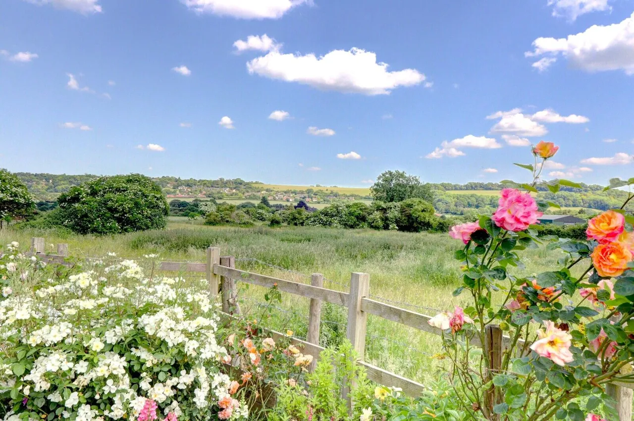 Lee Road, Saunderton Lee, HP27, photo 19