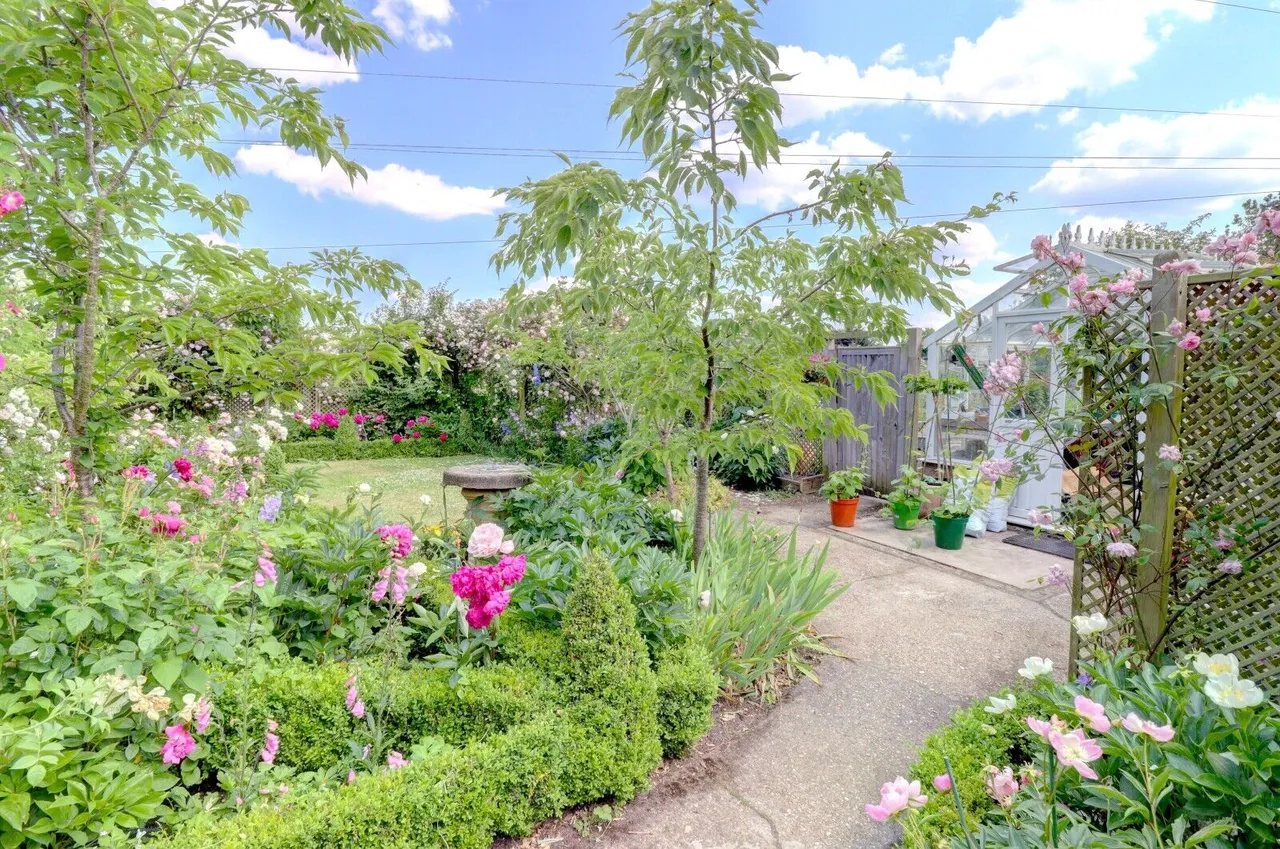 Lee Road, Saunderton Lee, HP27, photo 14