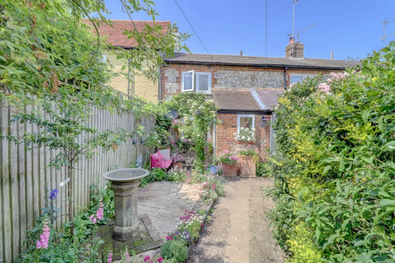 Lee Road, Saunderton Lee, HP27, photo 5