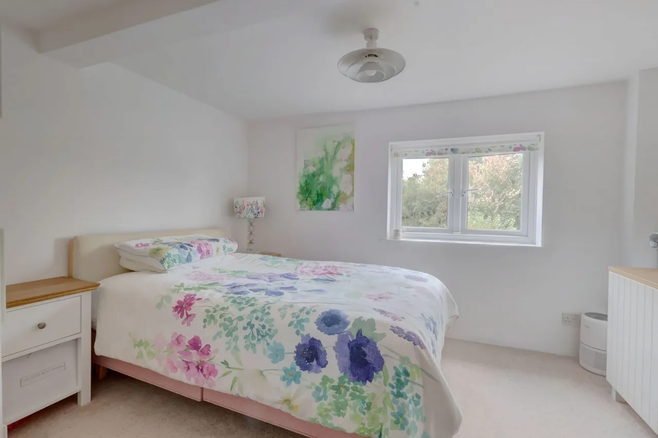 Lee Road, Saunderton Lee, HP27, photo 11