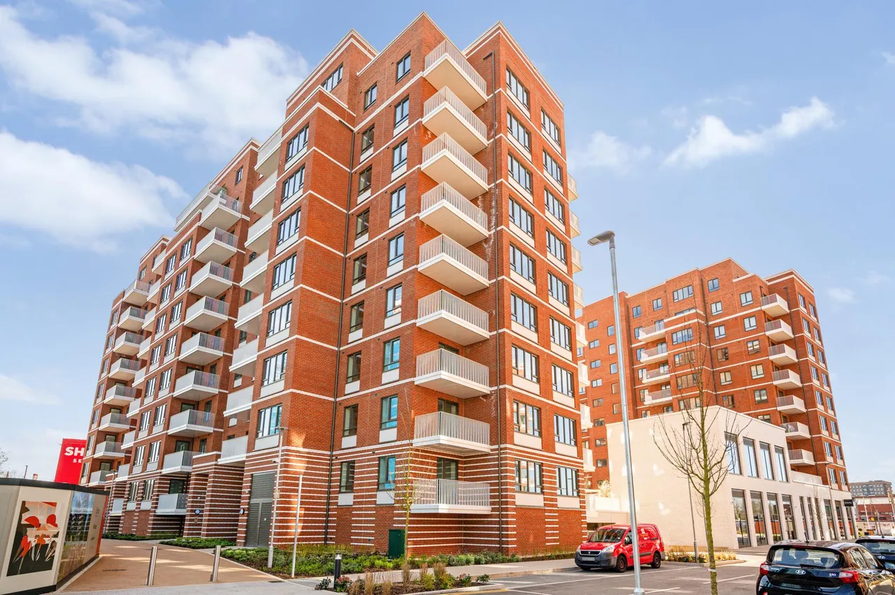 Southlake Road, London, SE28, photo 9
