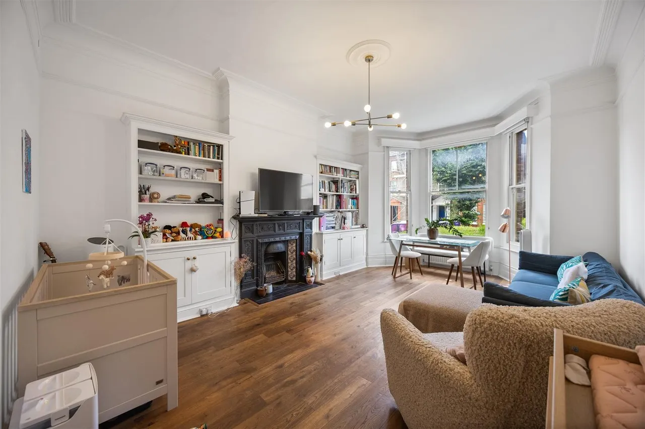 1 bed flat for sale, Goldhurst Terrace, London, NW6