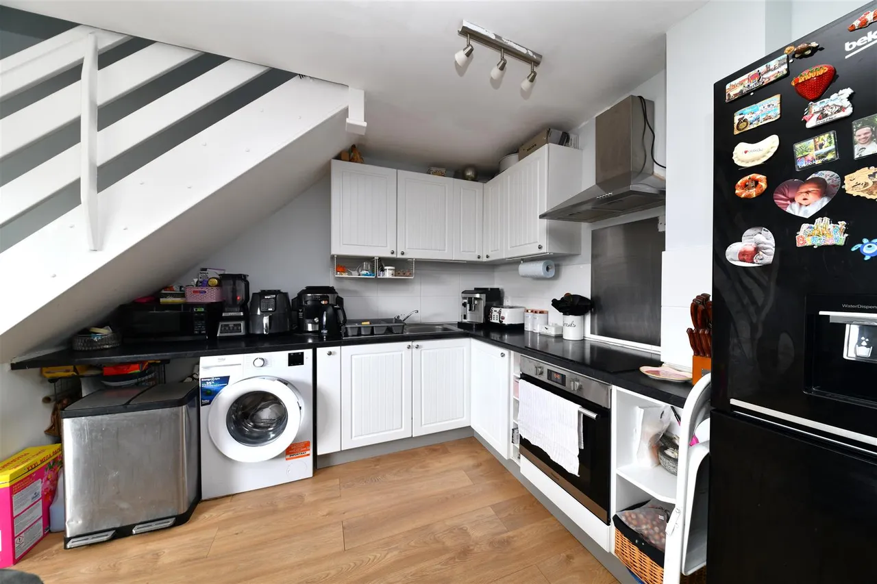 Woodstock, Knebworth, SG3 6EA, photo 12