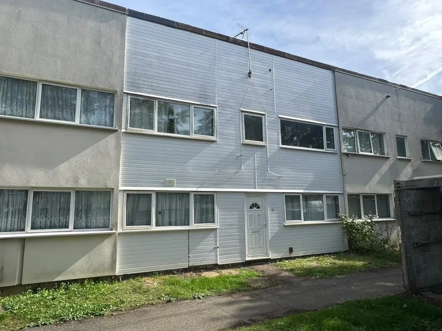 3 bed house for sale, Brent, Tinkers Bridge, MK6