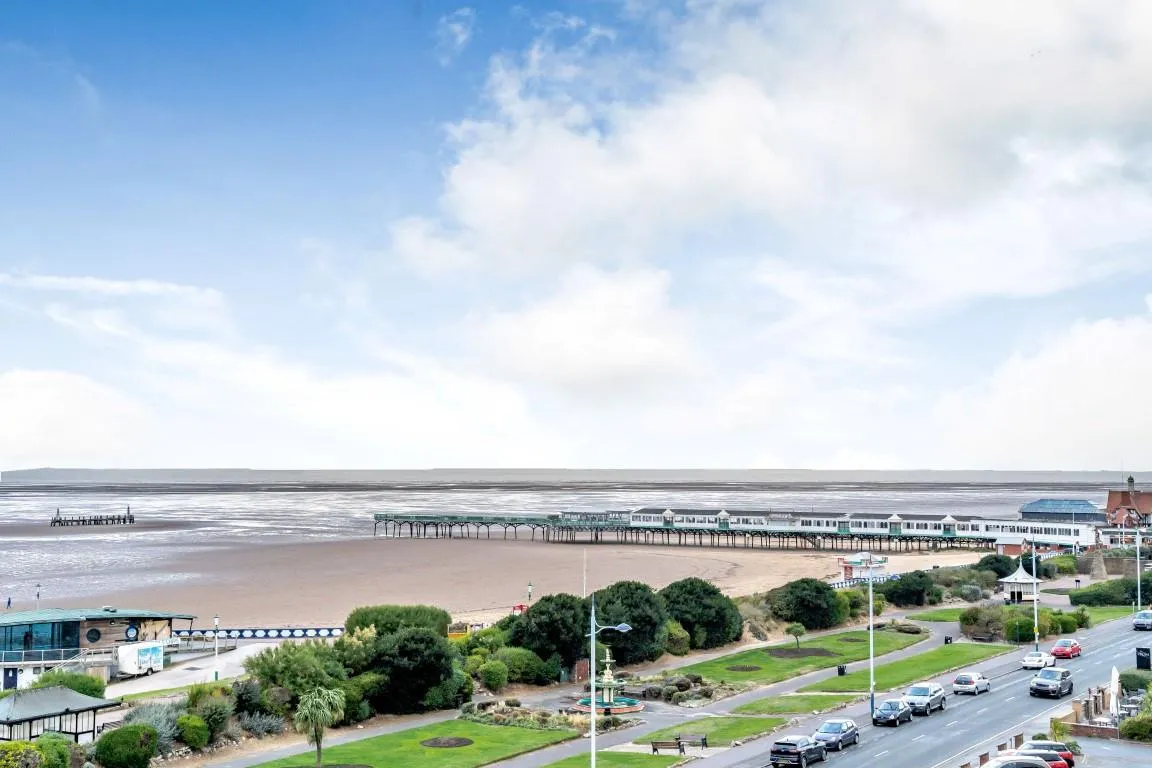 South Promenade, Lytham St. Annes, FY8, photo 4