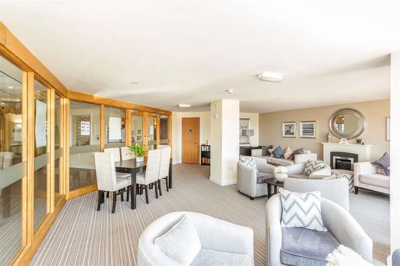South Promenade, Lytham St. Annes, FY8, photo 14