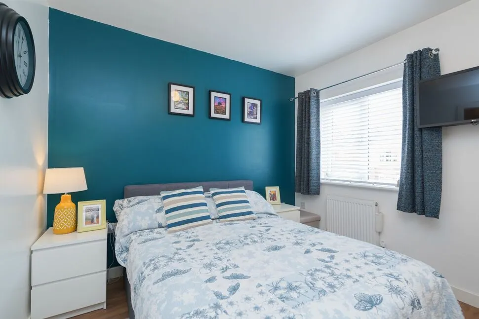 Honeysuckle Close, Bedworth, Warwickshire, CV12, photo 5