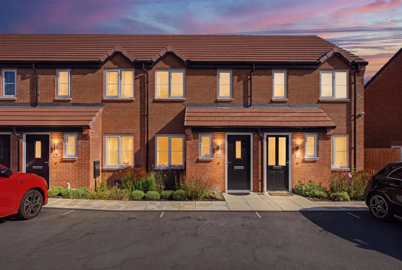 2 bed house for sale, Barbary Close, Loughborough