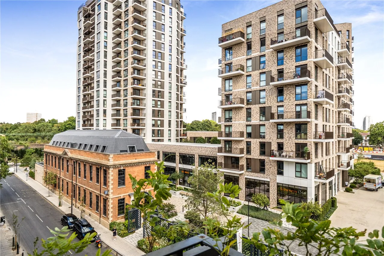 Bow Common Lane, London, E3, photo 15