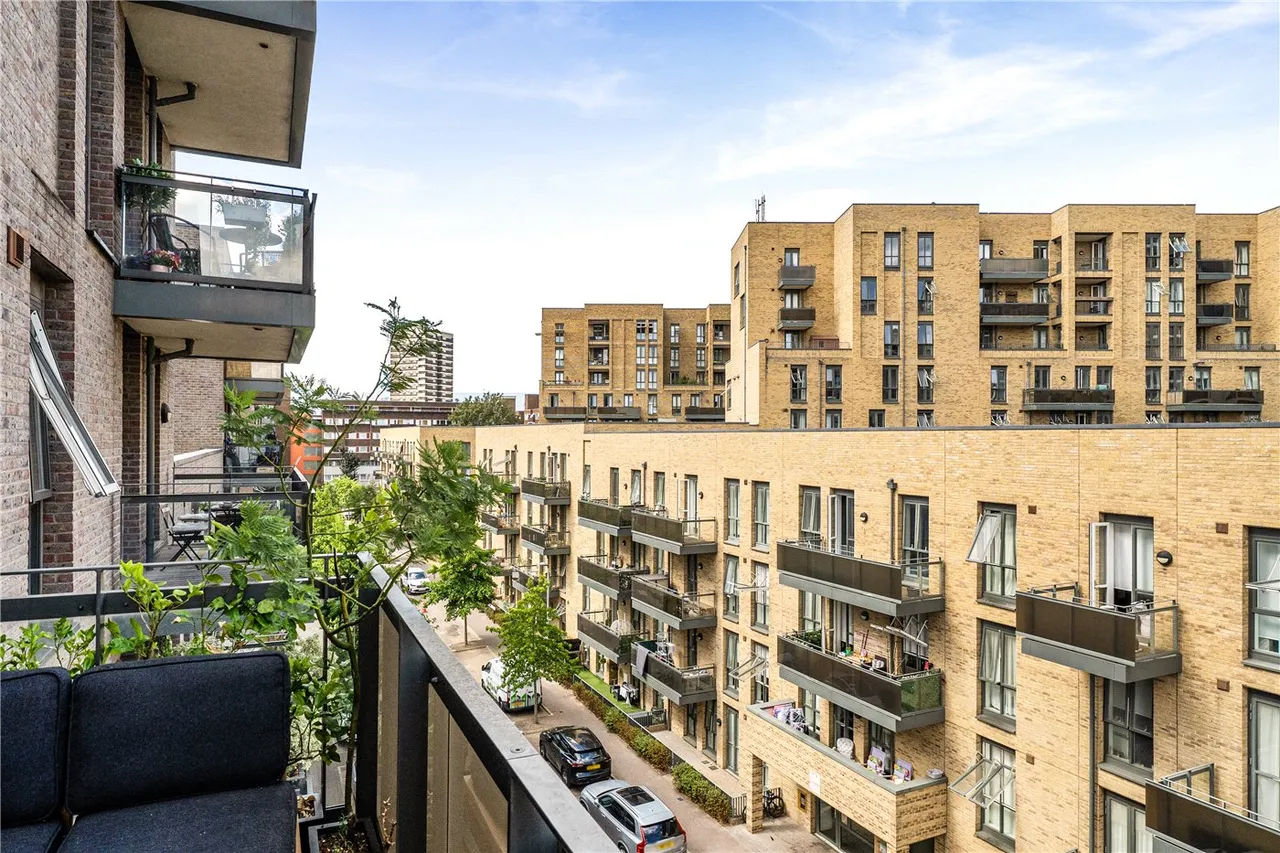 Bow Common Lane, London, E3, photo 14