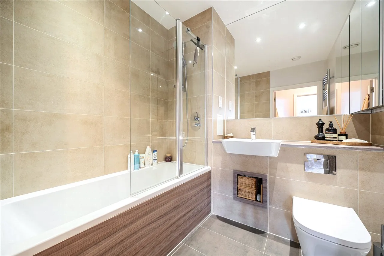 Bow Common Lane, London, E3, photo 11