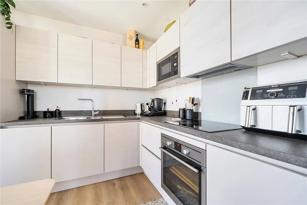 Bow Common Lane, London, E3, photo 8