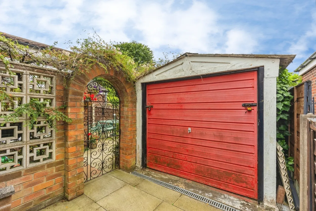 Gaydon Road, Sale, Greater Manchester, M33, photo 20