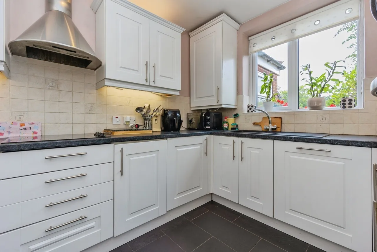 Gaydon Road, Sale, Greater Manchester, M33, photo 7