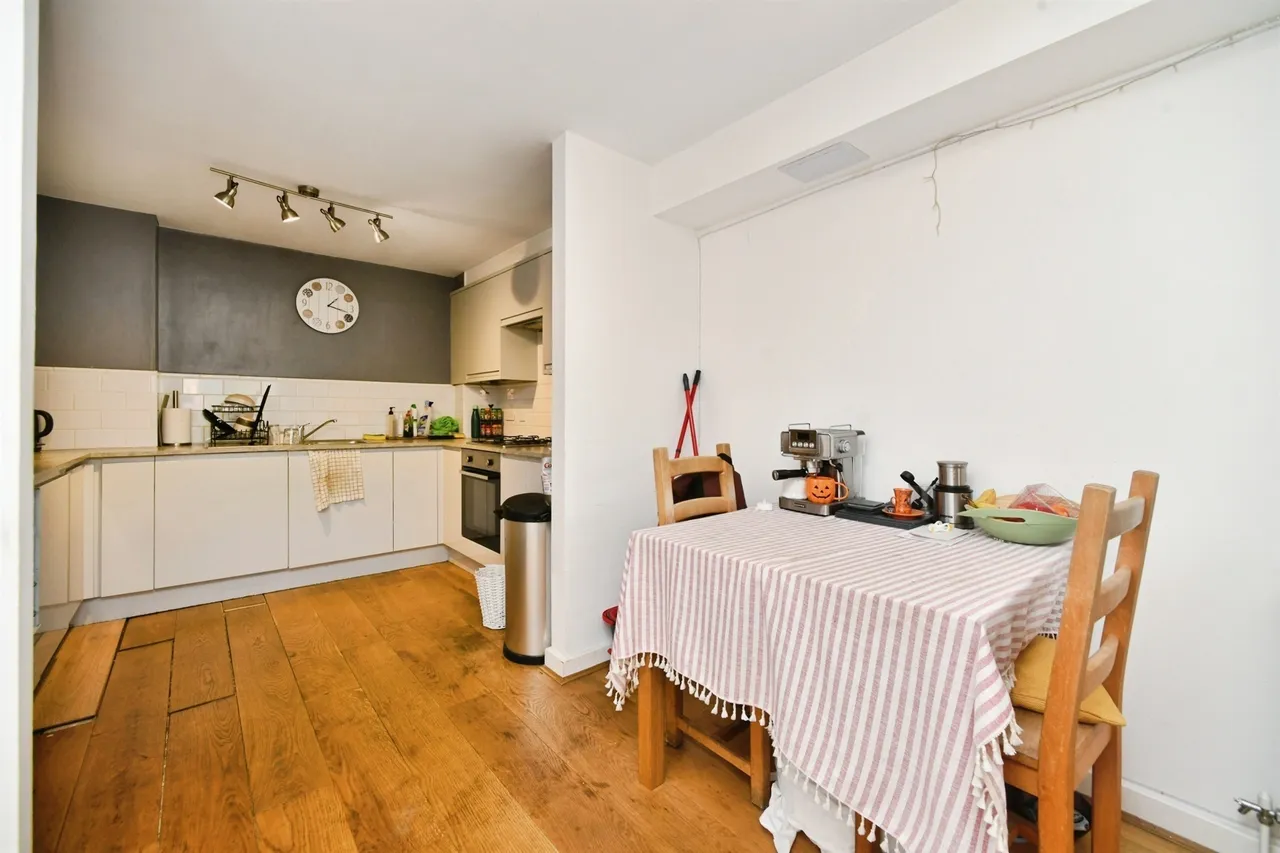 Coombe Road, Brighton, photo 3