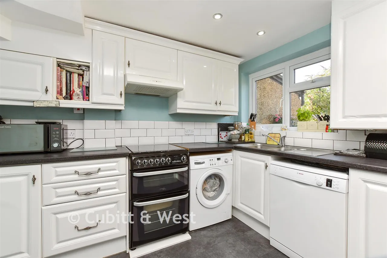 London Road, Wallington, SM6, photo 3