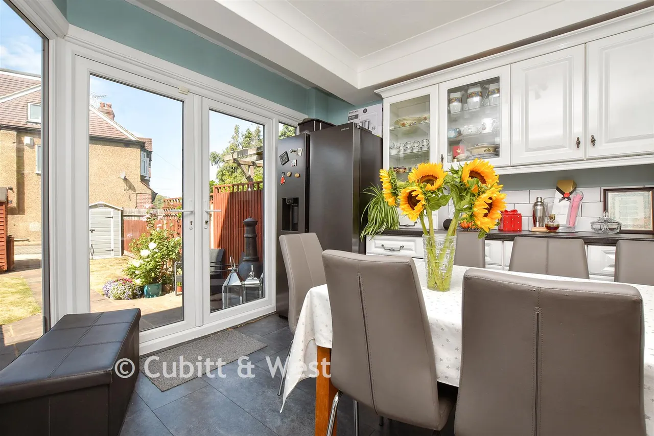 London Road, Wallington, SM6, photo 11