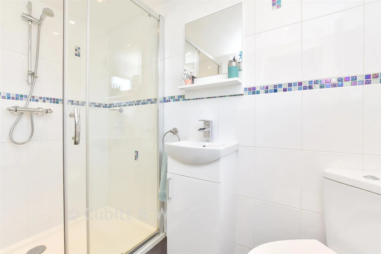 London Road, Wallington, SM6, photo 10