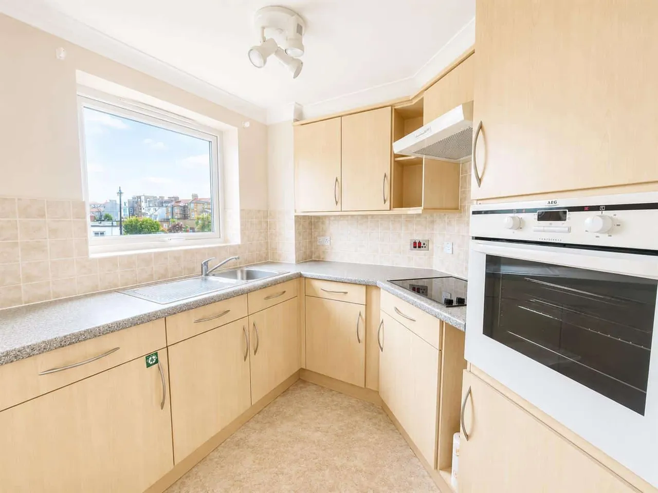 Harold Road, Margate, Kent, CT9 2HN, photo 9