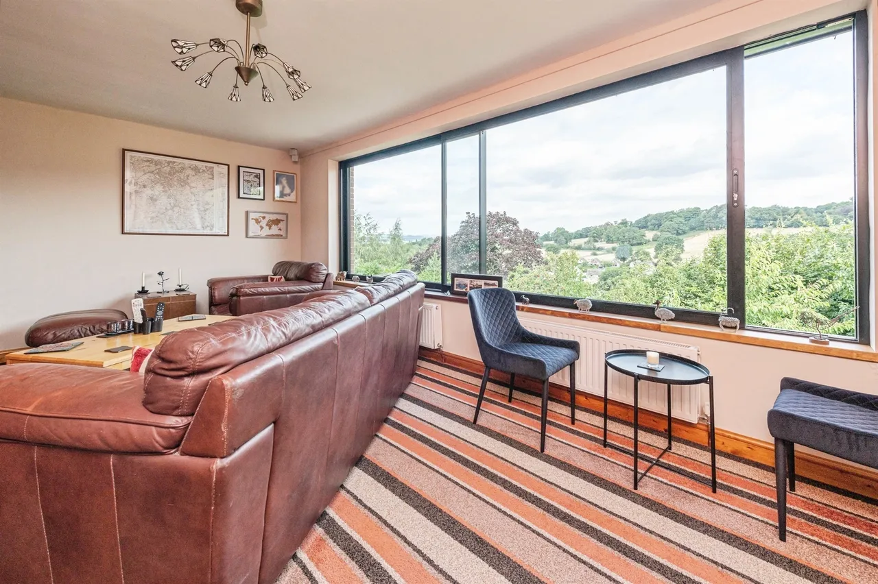 Southwood Avenue, Honley, Holmfirth, photo 2