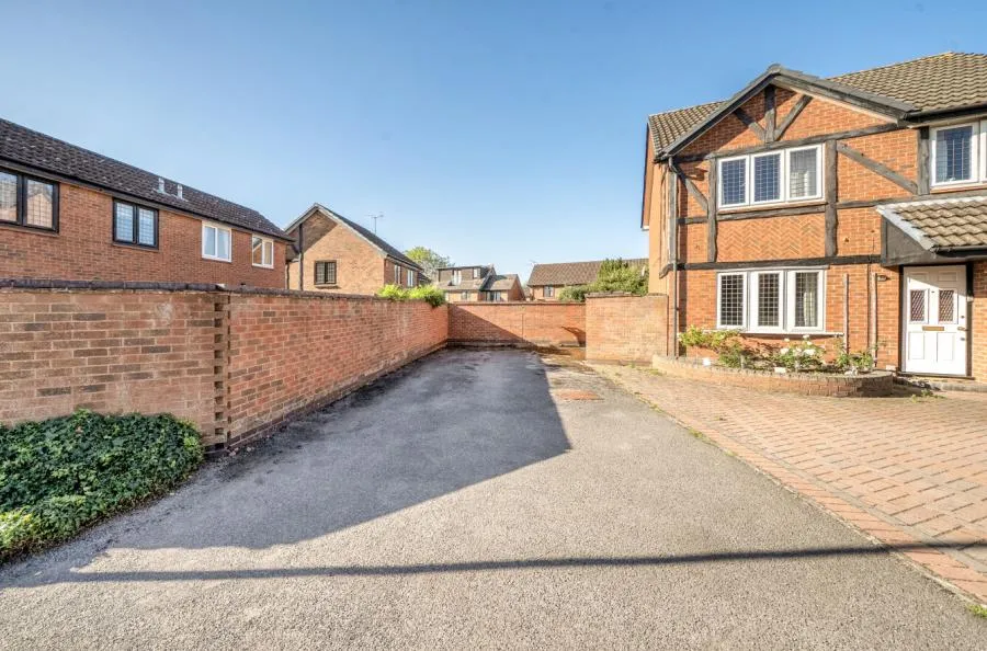 Measham Way, Lower Earley, RG6, photo 6