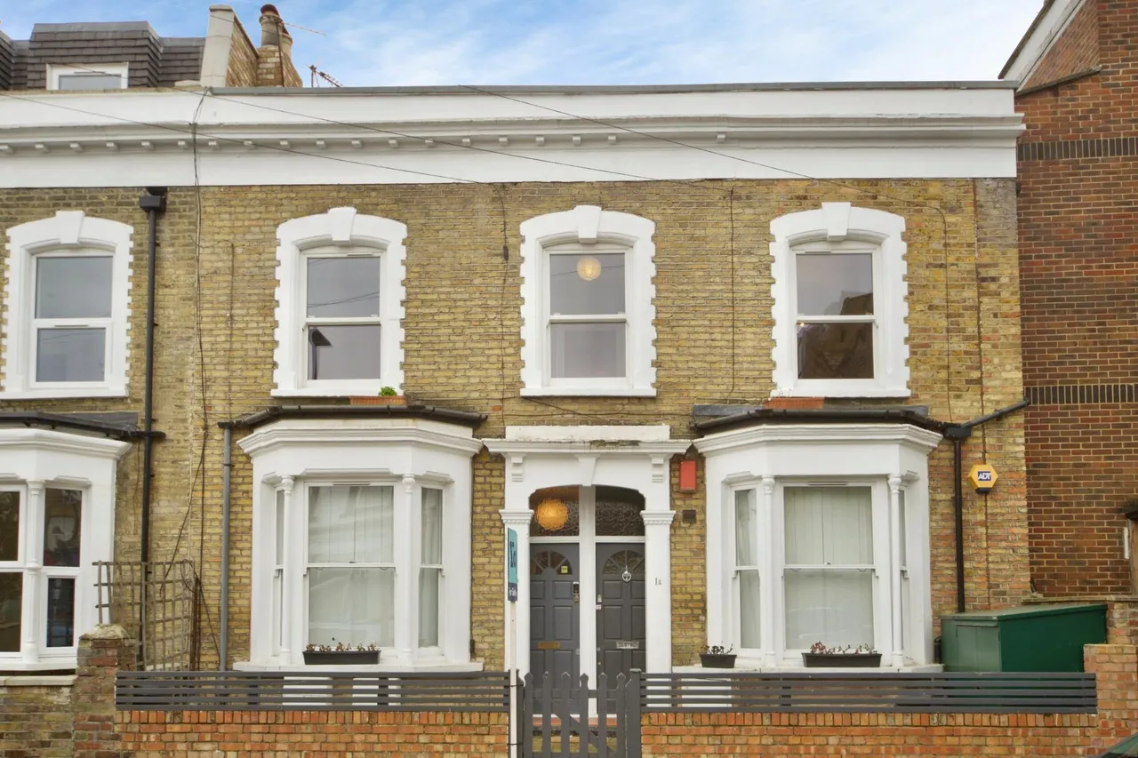 2 bed flat for sale, Thorpedale Road, London, N4