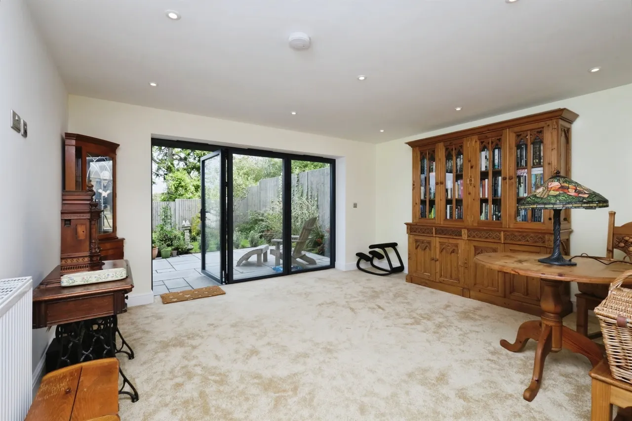 Hurst Road, Eastbourne, BN21, photo 7