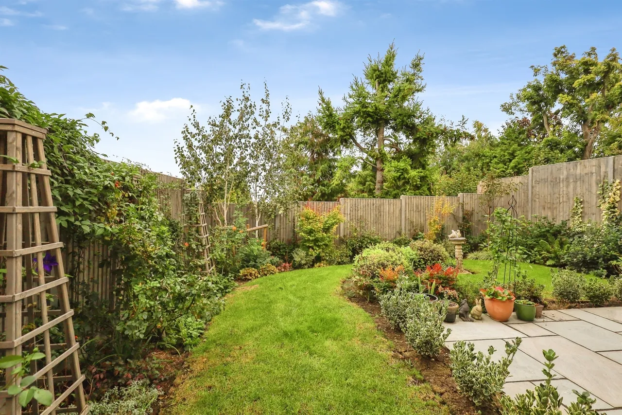 Hurst Road, Eastbourne, BN21, photo 20