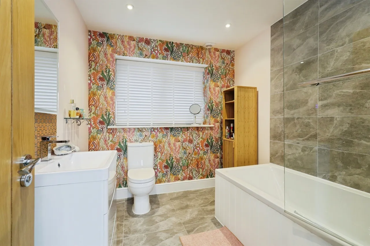 Hurst Road, Eastbourne, BN21, photo 12