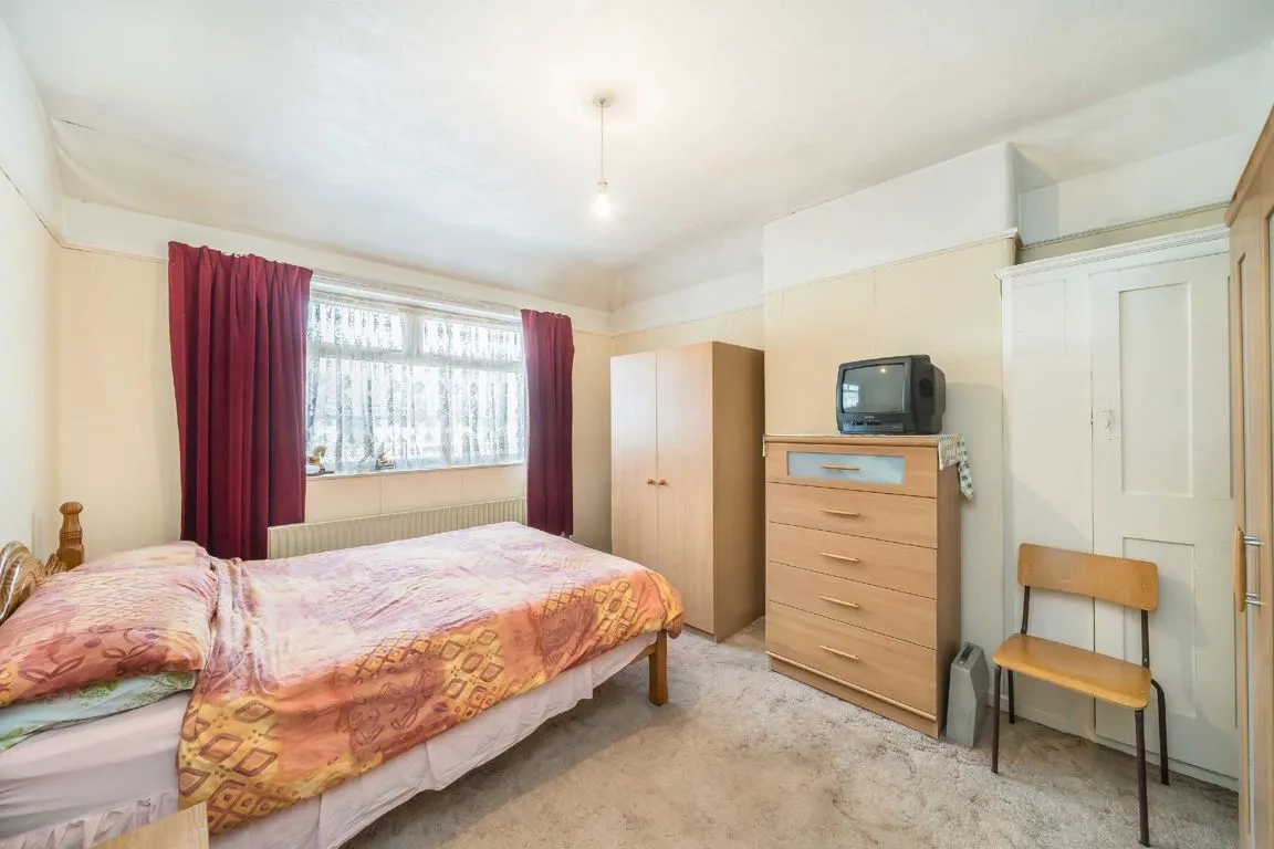 Topsham Road, SW17, photo 6