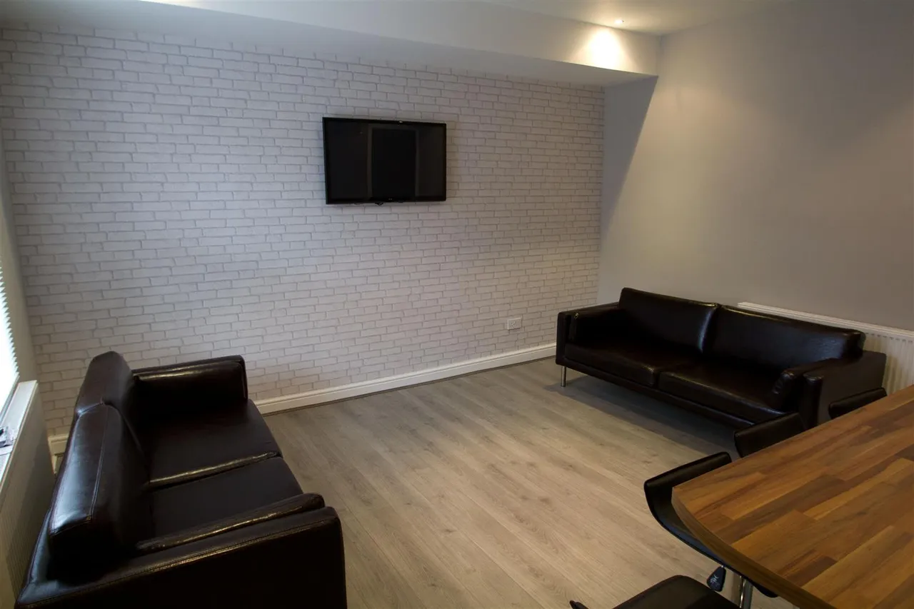 Royal Park Avenue, Hyde Park, LS6, photo 3