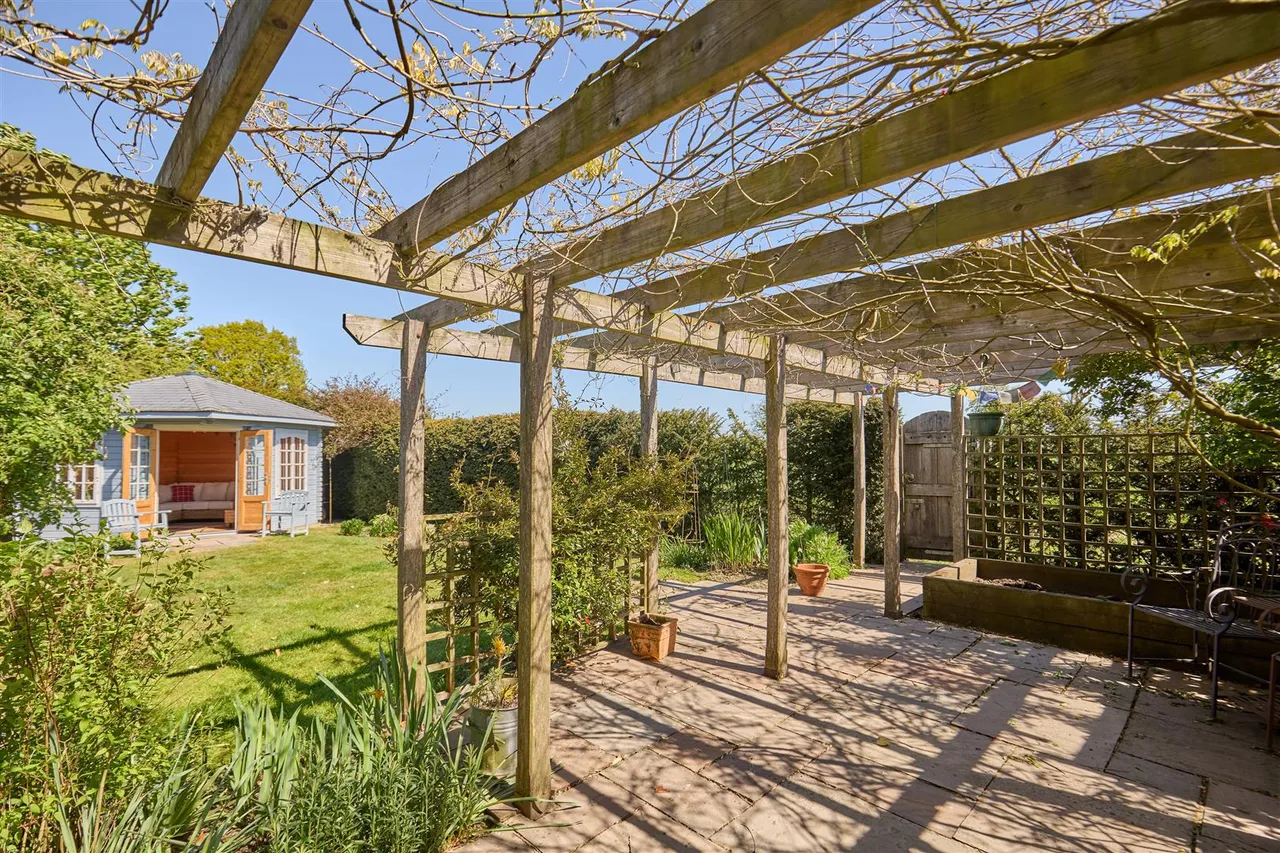 Heath Road, Winfarthing, IP22, photo 17