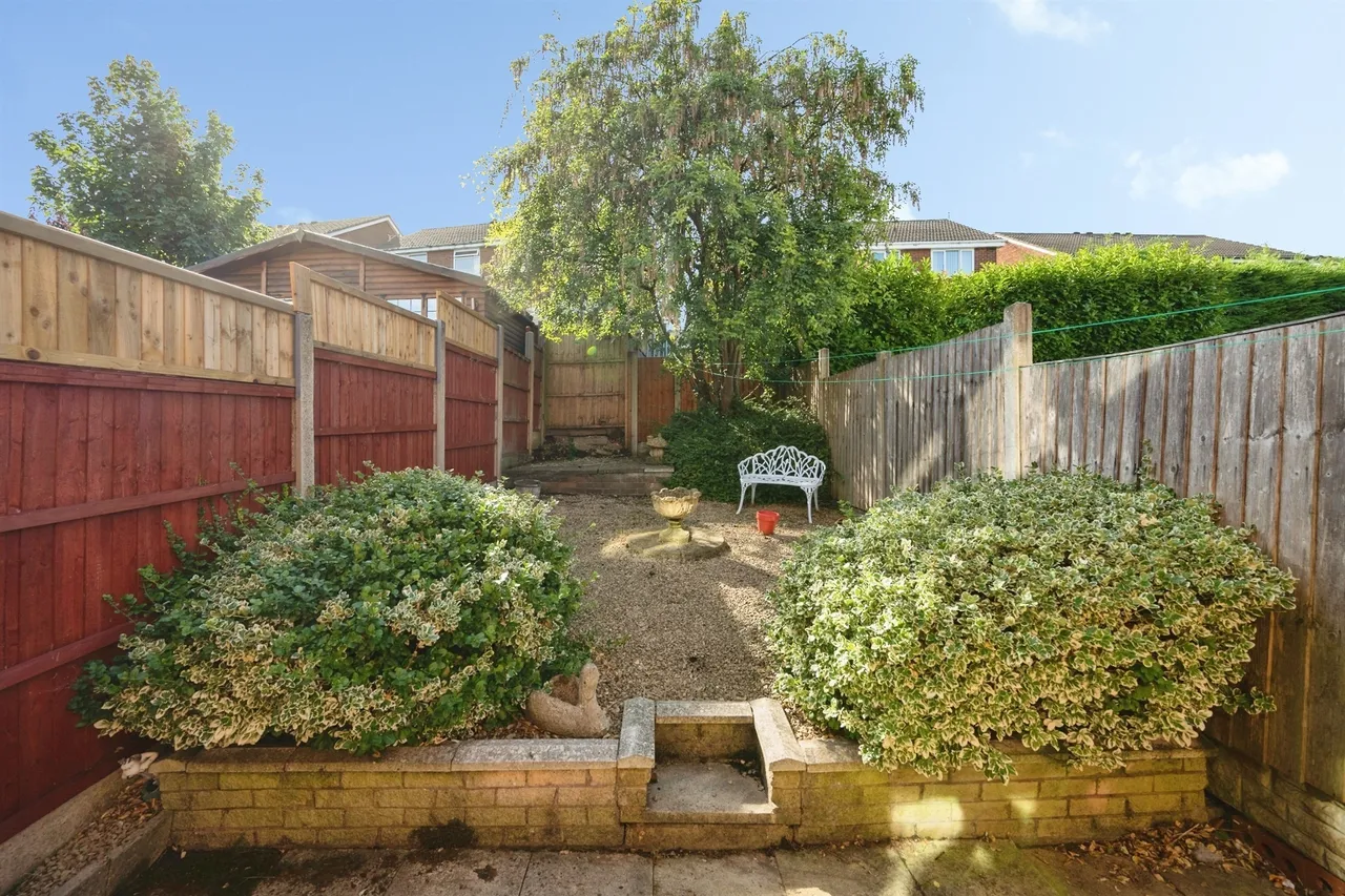 Raby Close, Tividale, B69, photo 15