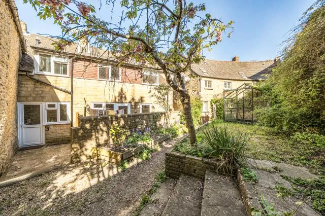 Horsefair, Chipping Norton, OX7, photo 19