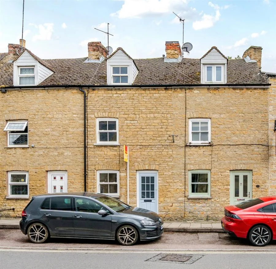 2 bed house for sale, Horsefair, Chipping Norton, OX7