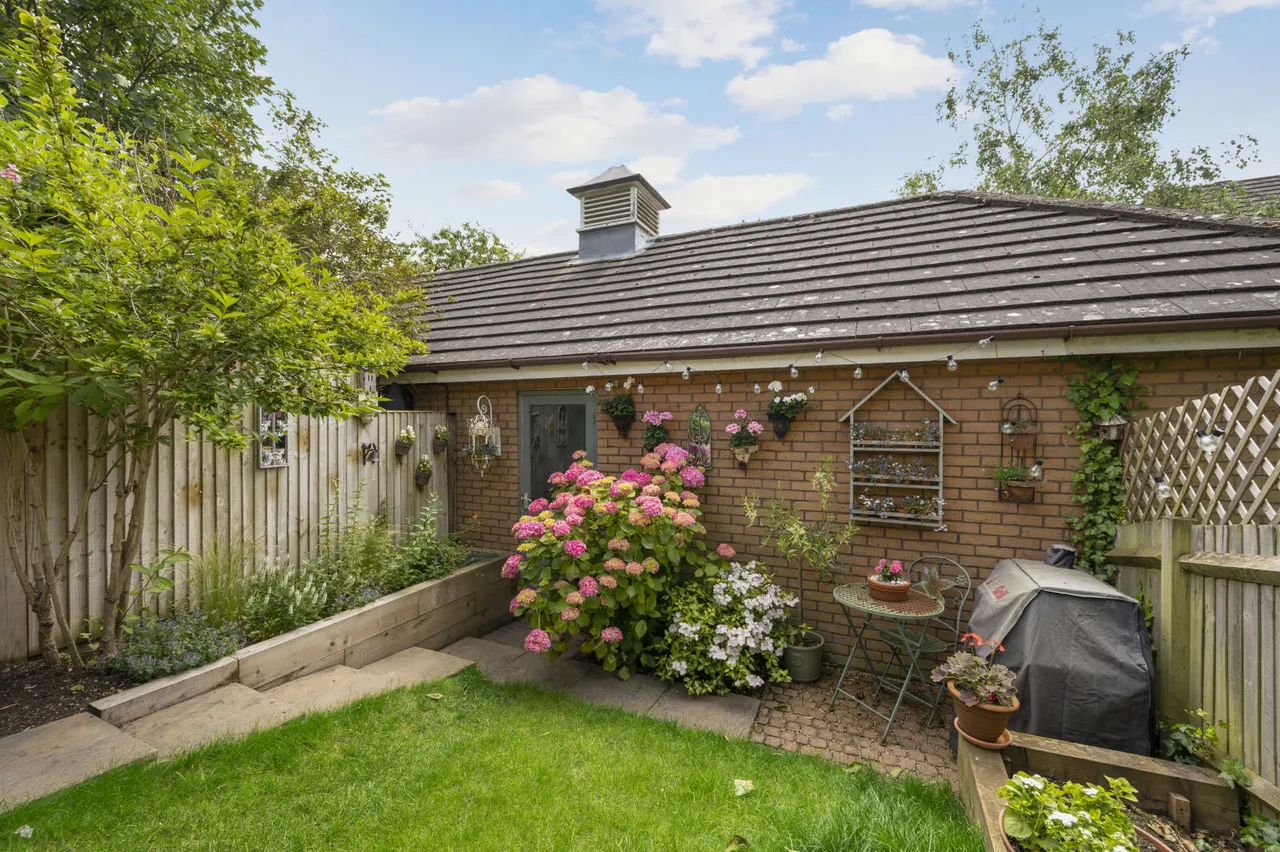 Cottenham Park Road, West Wimbledon, SW20, photo 10