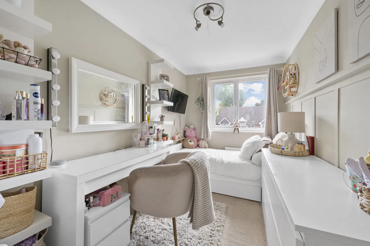 Cottenham Park Road, West Wimbledon, SW20, photo 7
