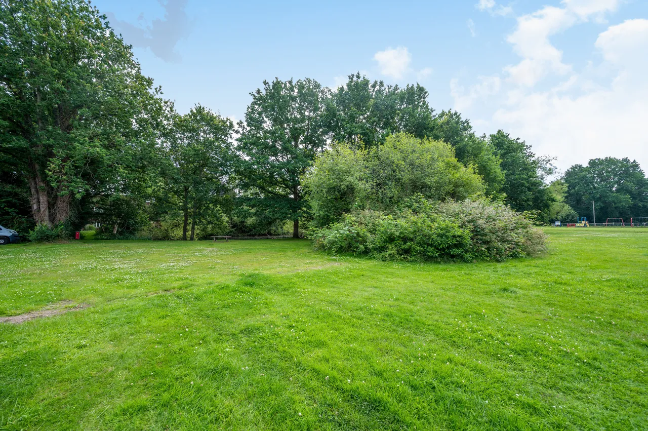 Flat 2, Cricketers House, 53 Westfield Road, Woking, photo 5