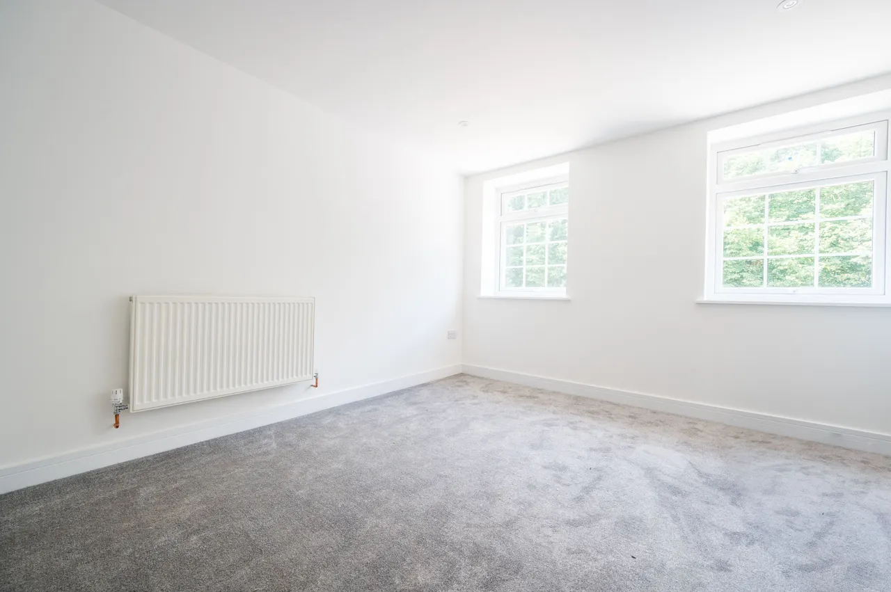 Flat 2, Cricketers House, 53 Westfield Road, Woking, photo 3