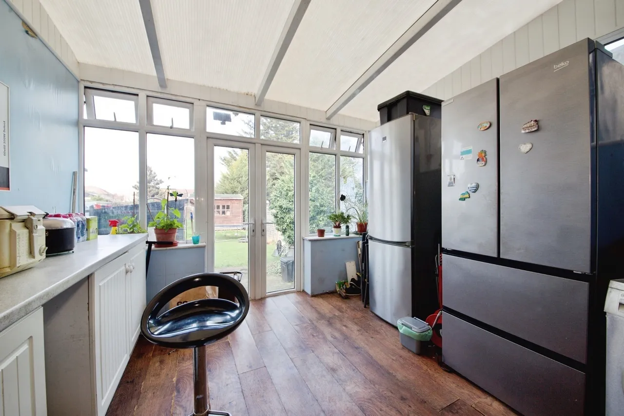 Aylands Road, ENFIELD, Middlesex, EN3, photo 4