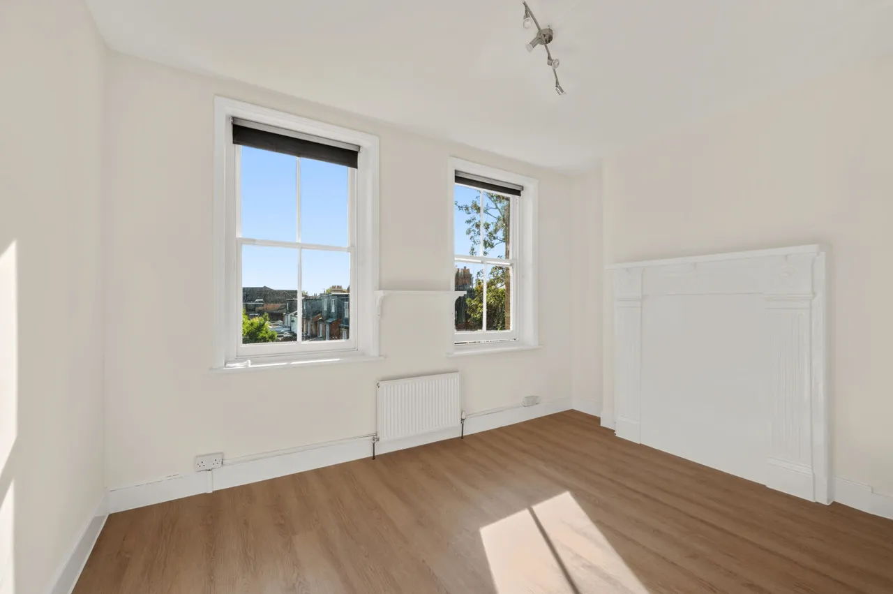 High Street, Teddington, TW11, photo 6