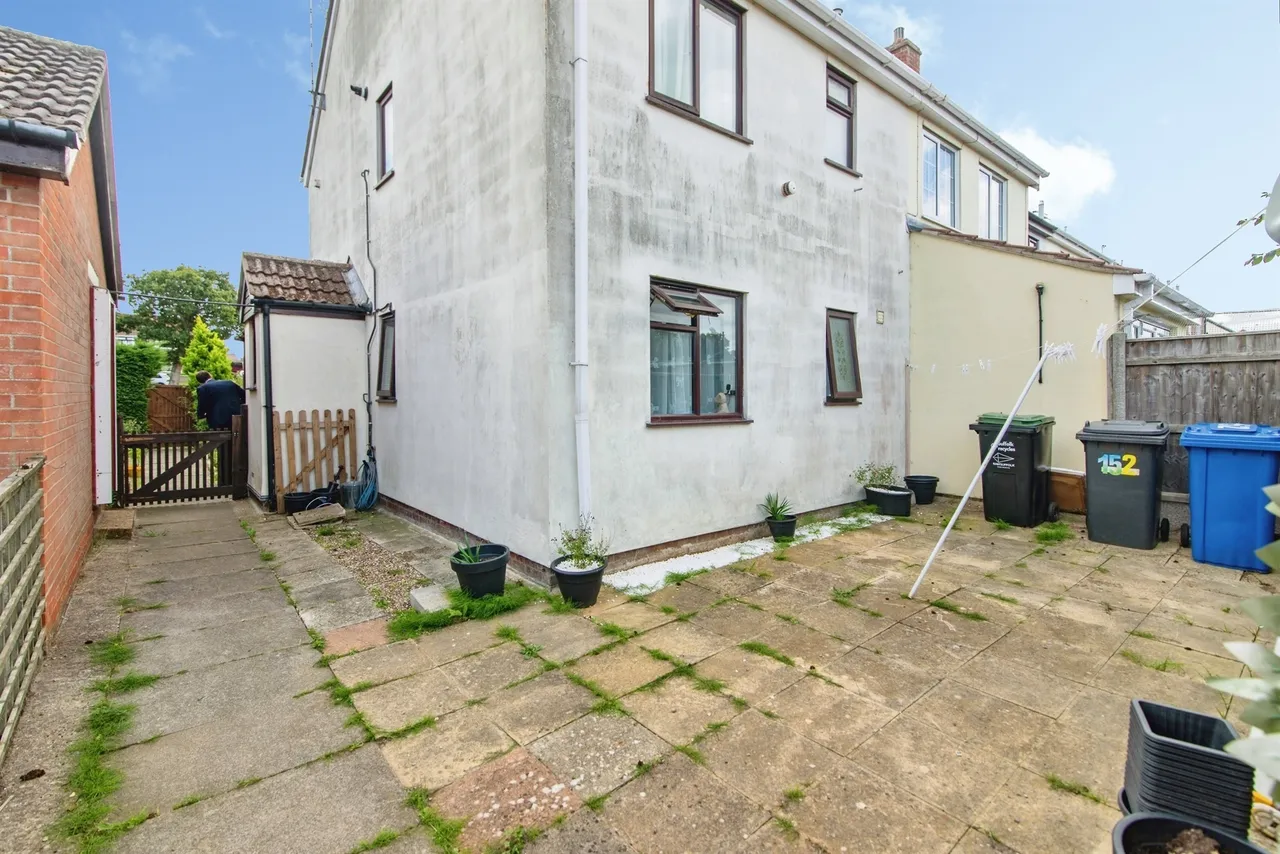 Stradbroke Road, Lowestoft, NR33, photo 12