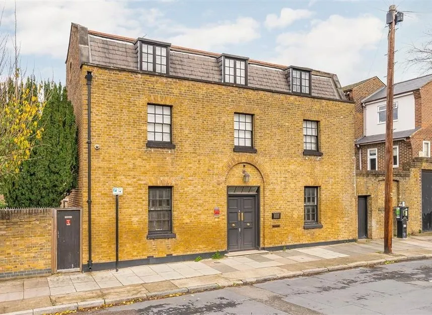 3 bed house to rent — Roan Street, Greenwich, SE10