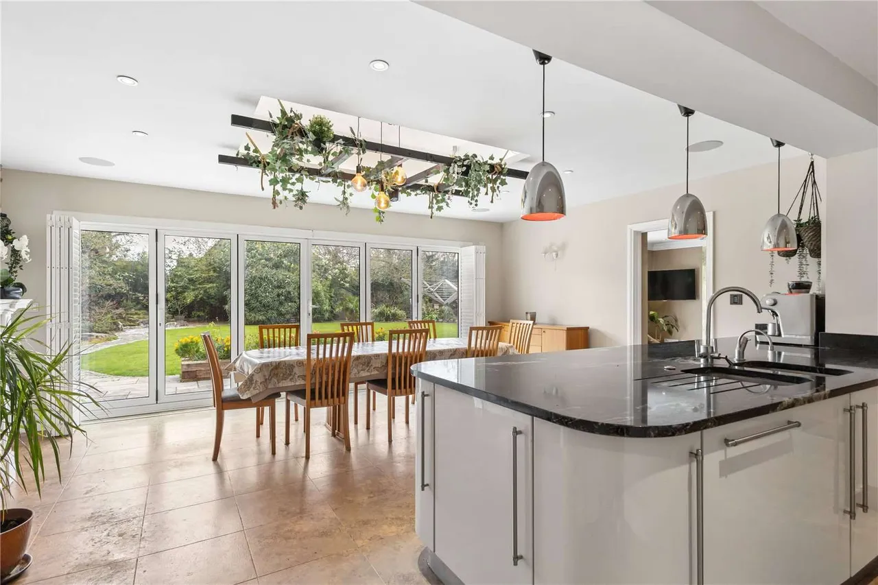 The Causeway, Potters Bar, EN6, photo 6