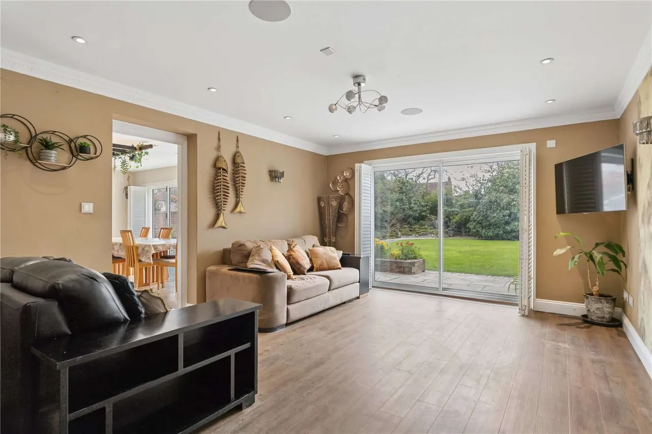 The Causeway, Potters Bar, EN6, photo 4