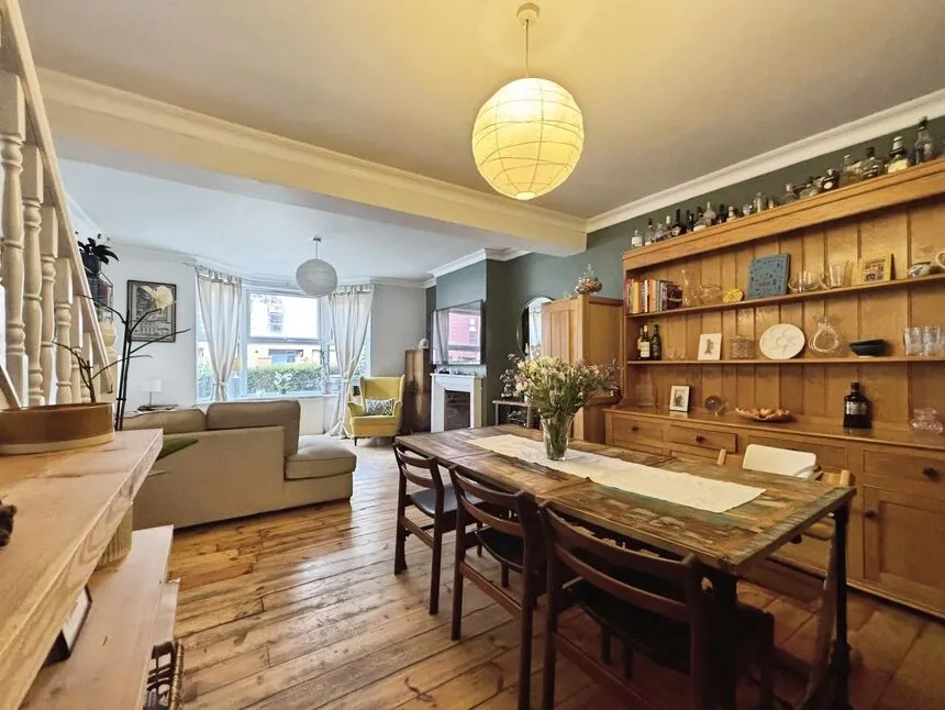 3 bed house for sale — Credon Road, London, E13