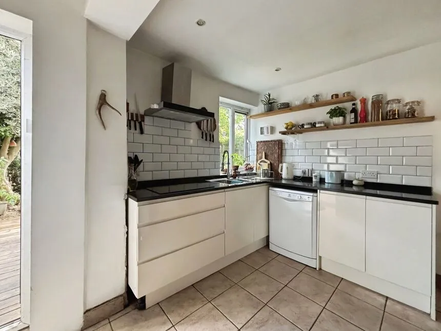 Credon Road, London, E13, photo 11