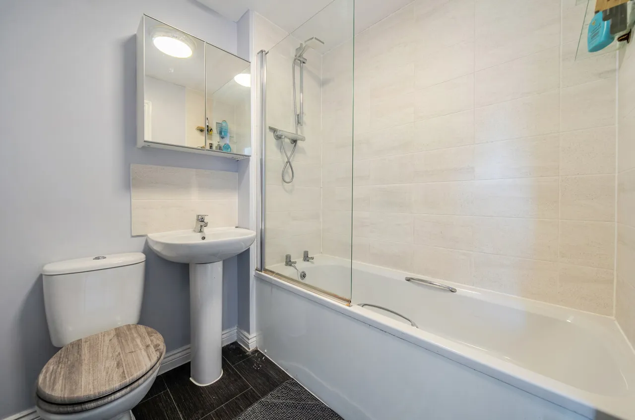 Lizard Close, Gosport, PO13, photo 8