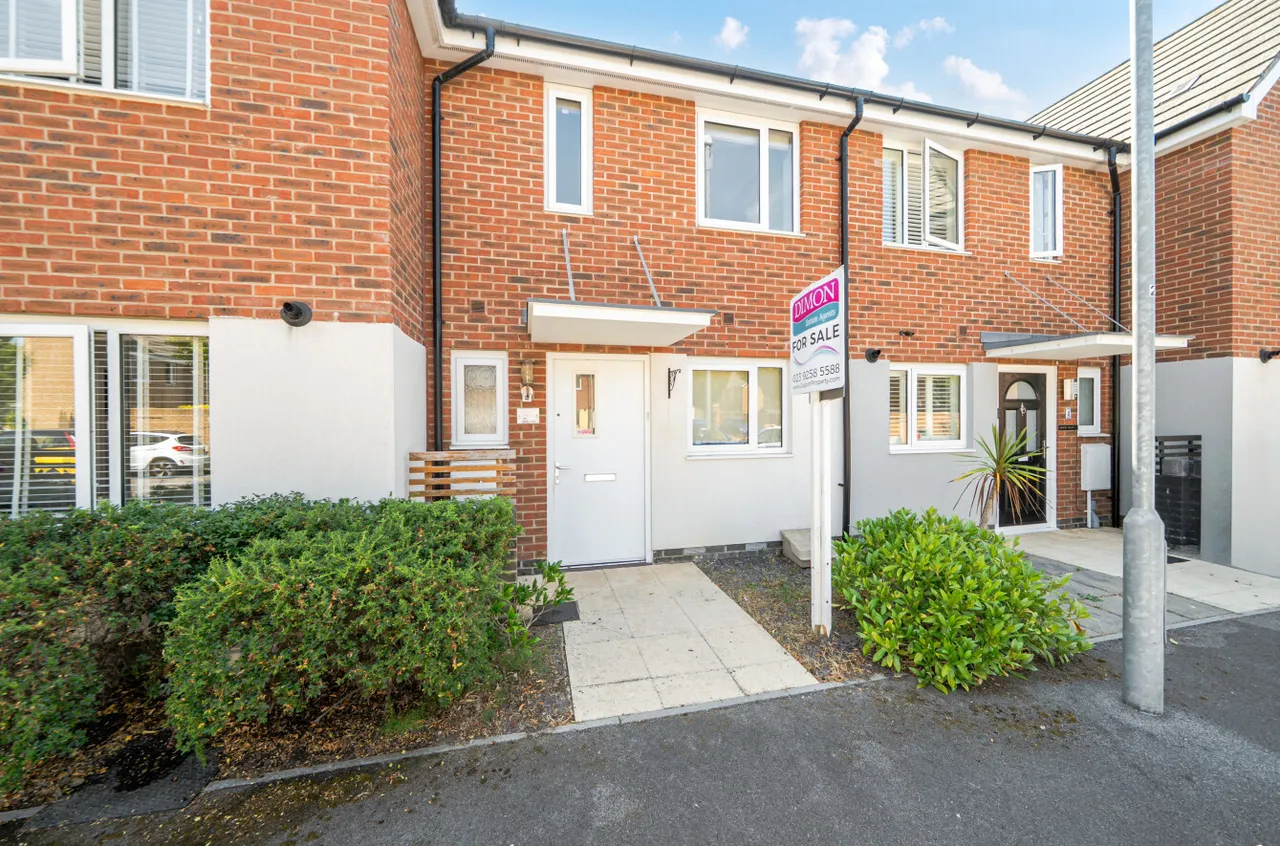 2 bed house for sale, Lizard Close, Gosport, PO13